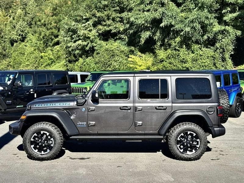 Neu Jeep Wrangler Rubicon 379 PS (278 kW) 2025 Grau SUV
