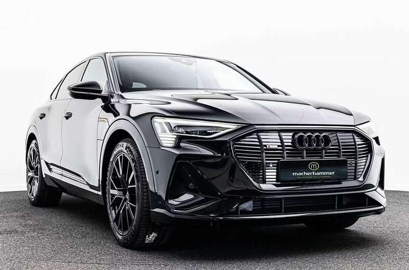 Gebraucht Audi e-tron S-Line 300 kW (408 PS) 2022 Schwarz SUV