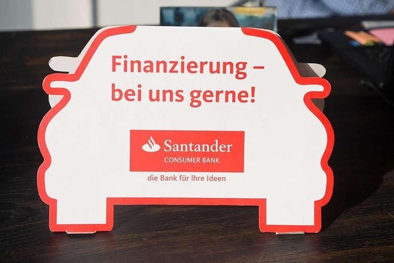 Weiß Gebraucht 2020 Land Rover Range Rover evoque SUV | € 27.890 (Fairer Preis) - Bild 1/2