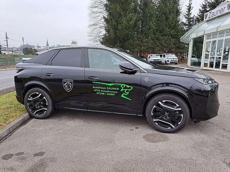 Gebraucht Peugeot e-3008 156 kW (213 PS) 2024 Schwarz SUV