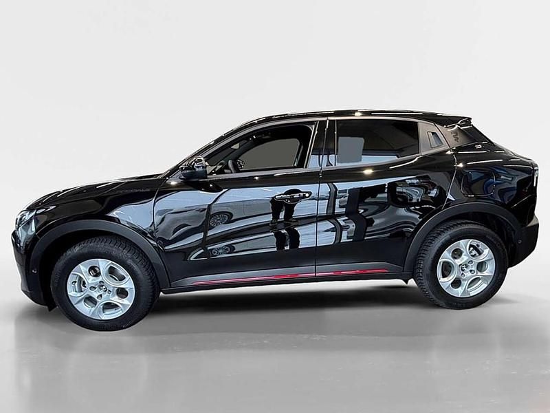 Neu Alfa Romeo GT Junior Edizione Speciale 146 PS (107 kW) 2025 SUV