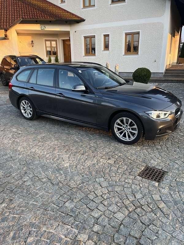 Gebraucht BMW 330 M Sport 252 PS (185 kW) 2018 Kombi