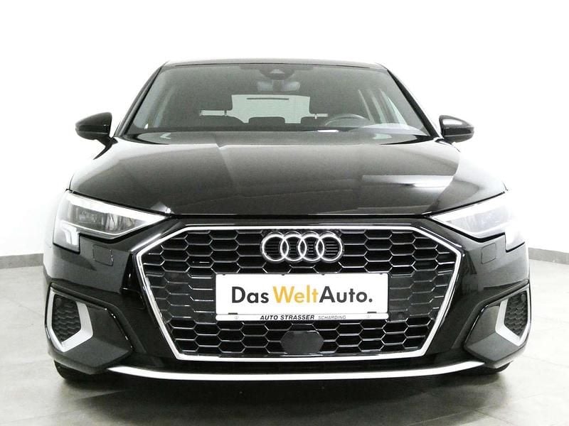 Gebraucht Audi A3 Advanced 110 PS (80 kW) 2022 Schwarz Limousine