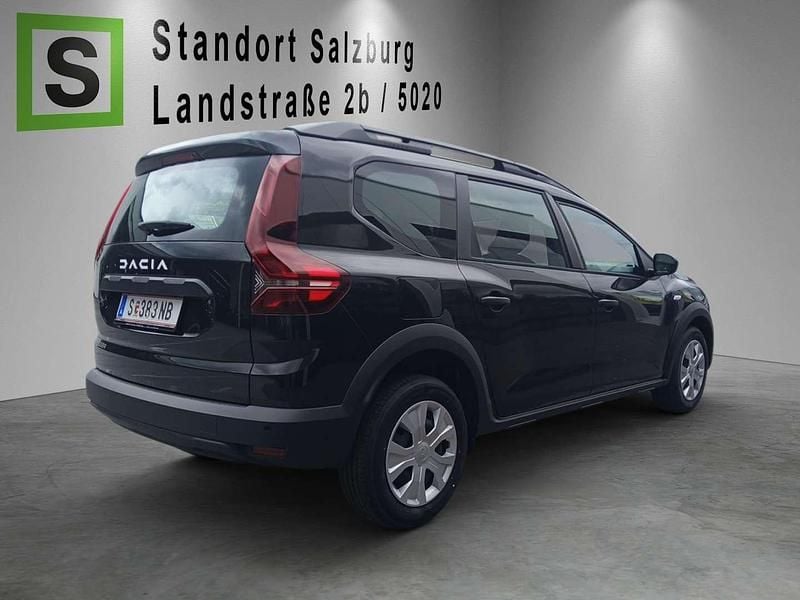Gebraucht Dacia Jogger Essentiel 110 PS (80 kW) 2025 Schwarz Van / Kleinbus
