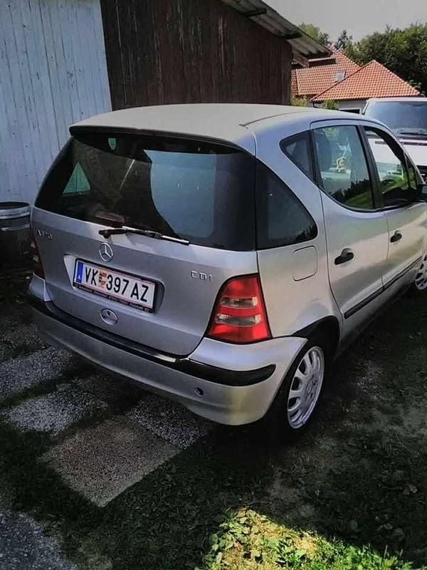 Gebraucht Mercedes A170 Classic 90 PS (66 kW) 2002 Silber Limousine