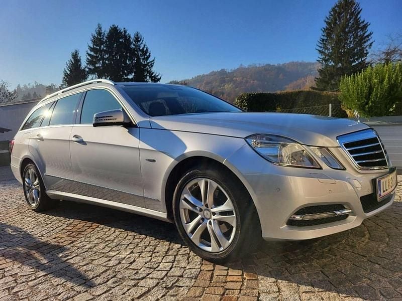 Gebraucht Mercedes E200 Avantgarde 136 PS (100 kW) 2011 Silber Kombi