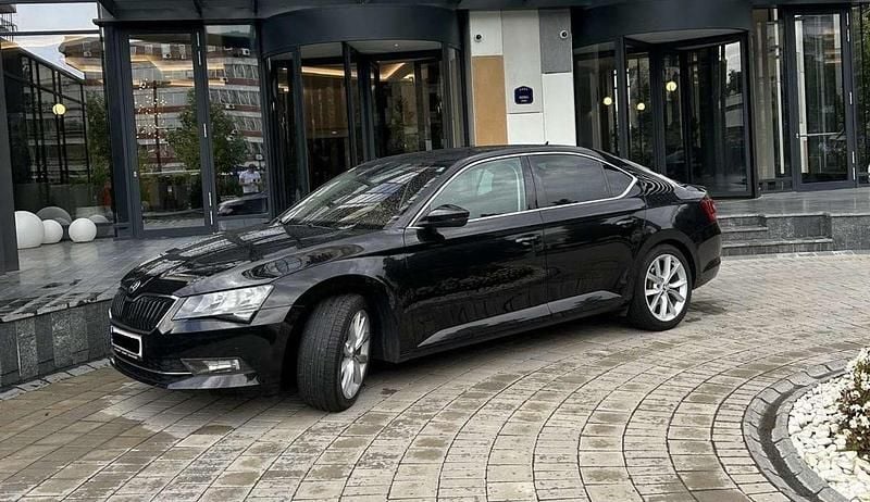 Gebraucht Skoda Superb 150 PS (110 kW) 2016 Schwarz Limousine