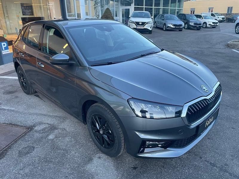 Neu Skoda Fabia Selection 95 PS (69 kW) 2026 Mittelgrau  metallic Kleinwagen