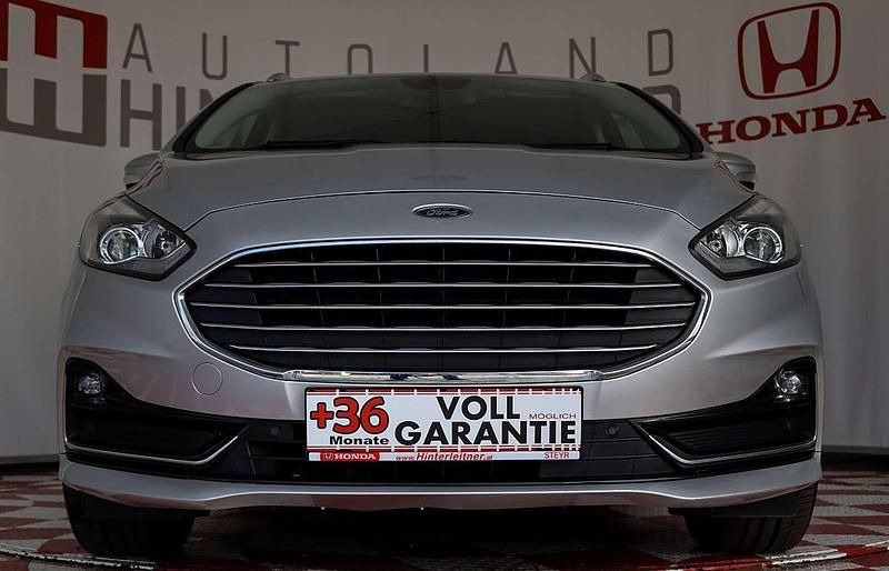 Gebraucht Ford S-MAX Titanium 150 PS (110 kW) 2021 Silber Van / Kleinbus