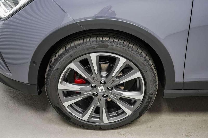 Neu Seat Arona FR 150 PS (110 kW) 2025 Schwarz SUV