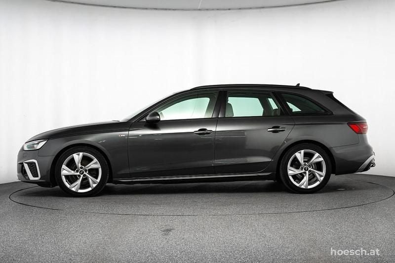 Gebraucht Audi A4 S-Line 163 PS (119 kW) 2022 Grau Kombi