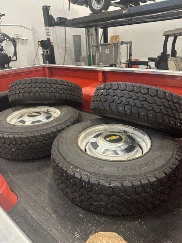 Gebraucht Chevrolet C20 230 PS (169 kW) 1977 Rot Abholung