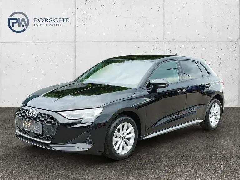 Schwarz Gebraucht 2025 Audi A3 Ambiente Limousine | € 26.480 (Superpreis) - Bild 1/4