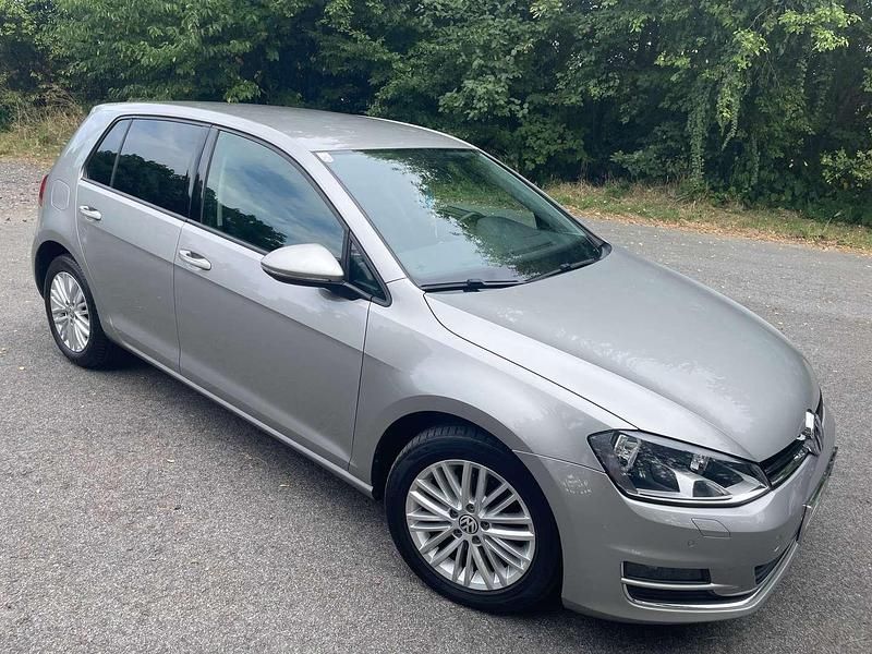 Silber Gebraucht 2013 VW Golf VII Highline Limousine | € 14.490 - Bild 1/4