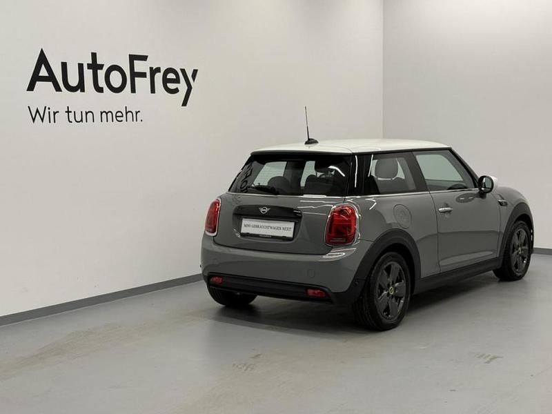 Gebraucht Mini Cooper SE 135 kW (184 PS) 2021 Moonwalk grey Kleinwagen
