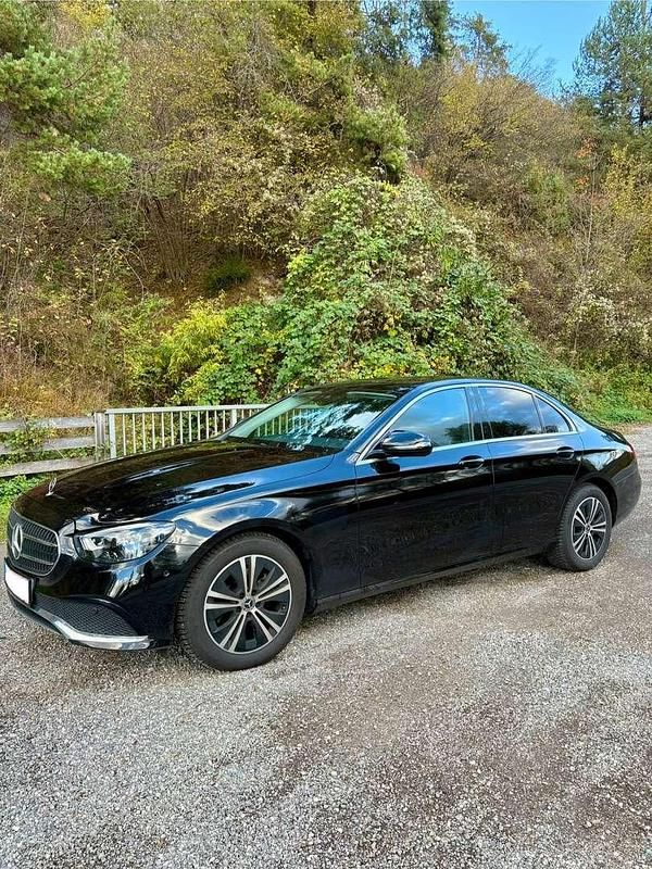 Gebraucht Mercedes E200 160 PS (117 kW) 2023 Limousine