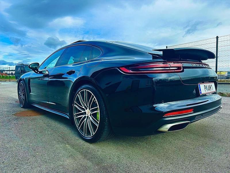 Gebraucht Porsche Panamera 4S Executive 441 PS (324 kW) 2017 Schwarz Limousine