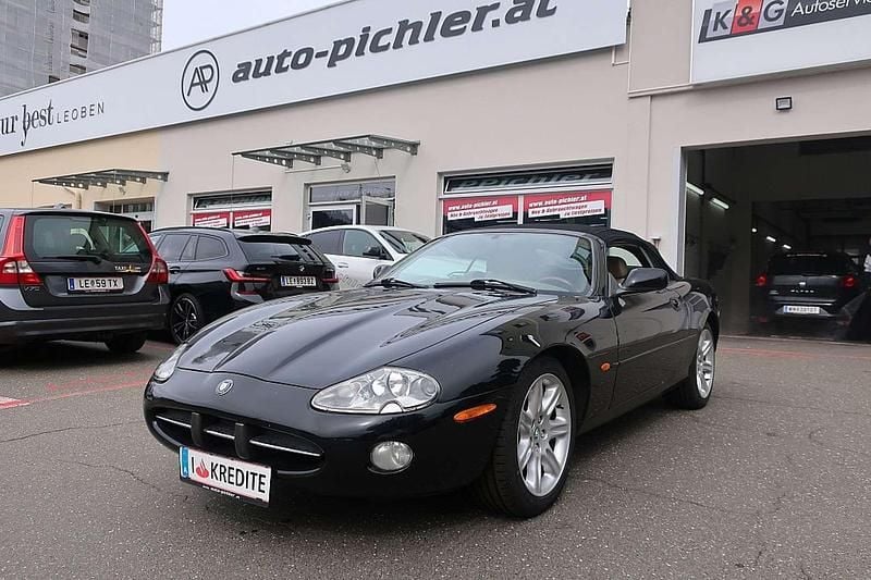 Gebraucht Jaguar XK8 284 PS (208 kW) 1999 Schwarz Cabrio