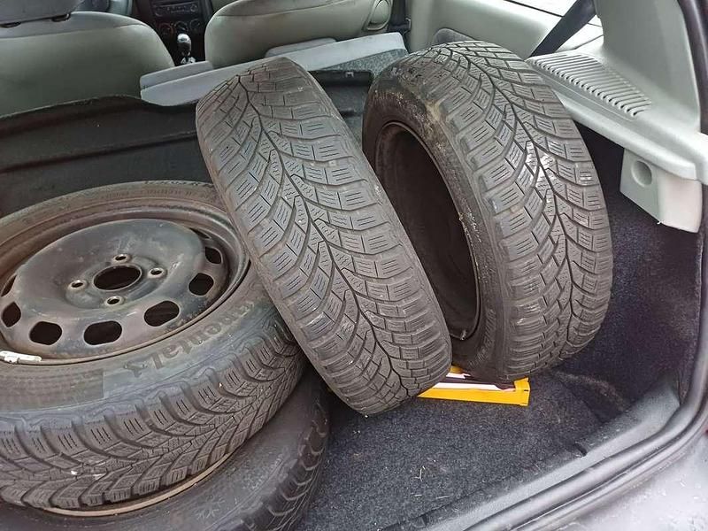 Gebraucht Renault Clio II 58 PS (42 kW) 2003 Limousine