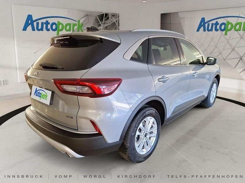 Neu Ford Kuga Titanium 151 PS (111 kW) 2026 Grau SUV