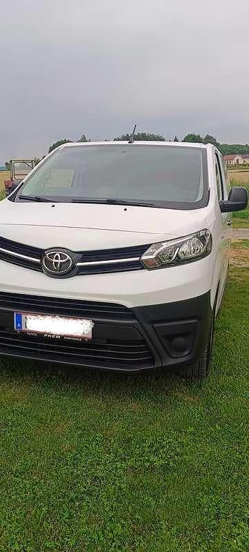Weiß Gebraucht 2020 Toyota Proace Van / Kleinbus | € 14.000 (Fairer Preis) - Bild 1/4