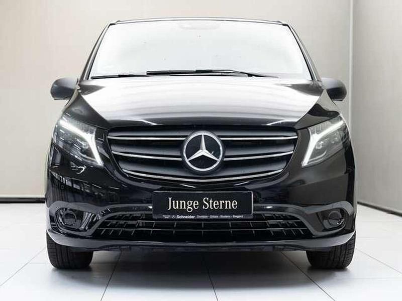 Gebraucht Mercedes Vito 163 PS (119 kW) 2023 Schwarz Van