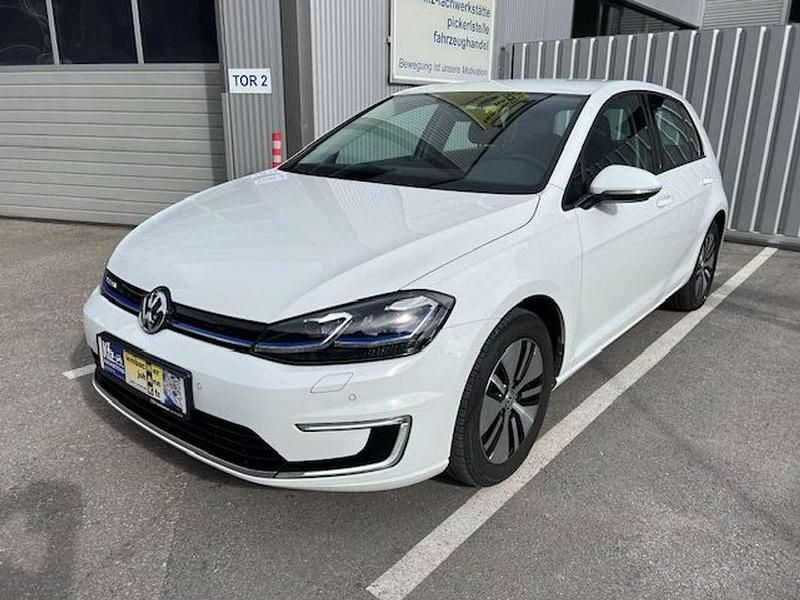 Weiß Gebraucht 2017 VW e-Golf Kleinwagen | € 17.790 (Teuer) - Bild 1/4