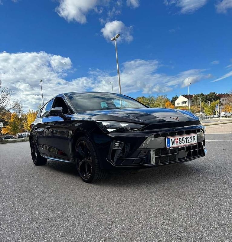 Gebraucht 2024 Cupra Leon Limousine | € 32.000 (Teuer) - Bild 1/4