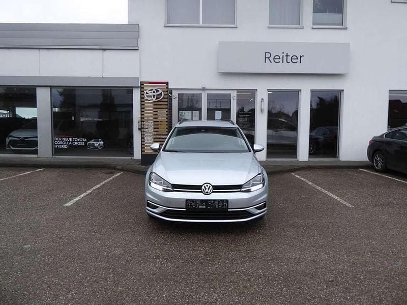 Gebraucht VW Golf VII 116 PS (85 kW) 2019 Silber Kombi