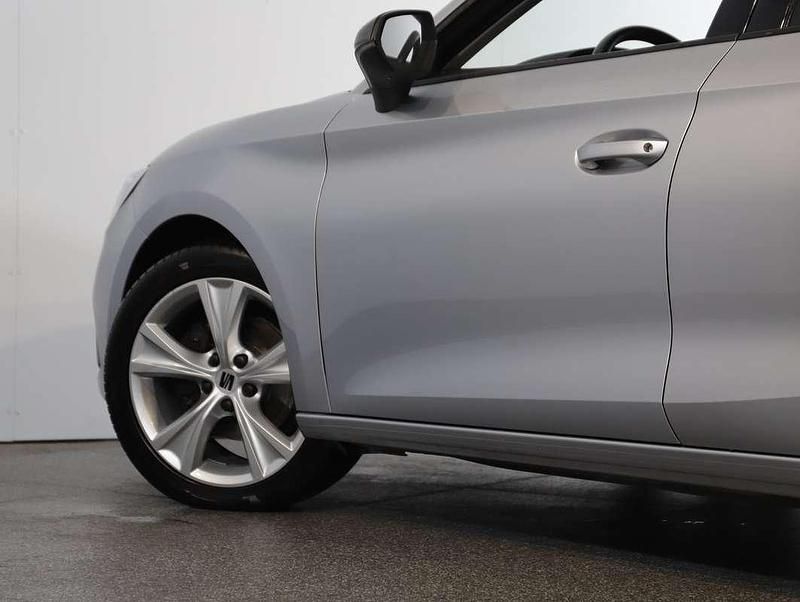 Gebraucht Seat Leon FR 150 PS (110 kW) 2022 Silber  metallic Limousine