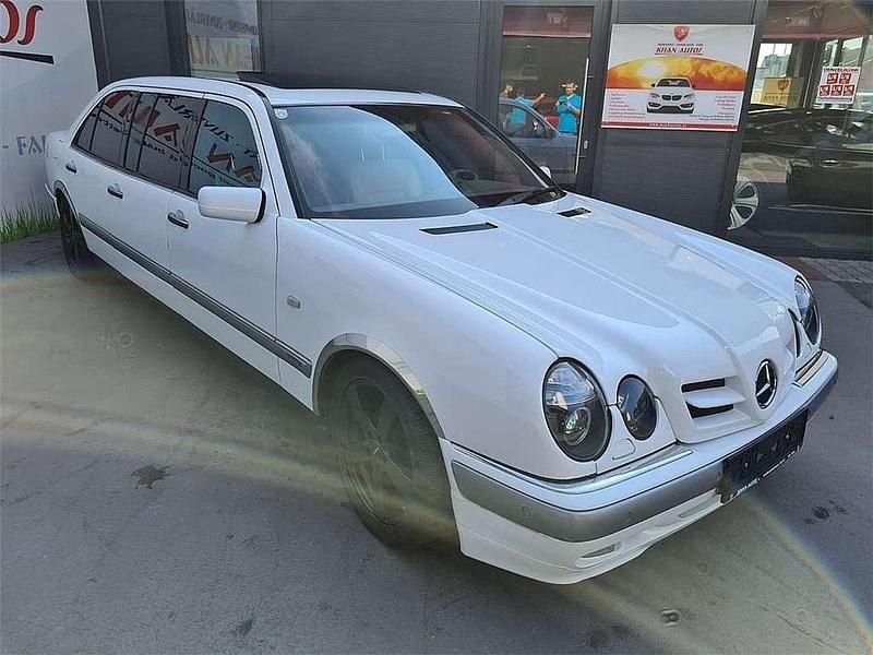 Gebraucht Mercedes E320 Classic 224 PS (164 kW) 1997 Weißnull Limousine