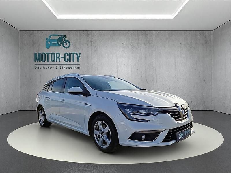 Gebraucht Renault Mégane GrandTour Bose Edition 110 PS (80 kW) 2018 Weiß Kombi