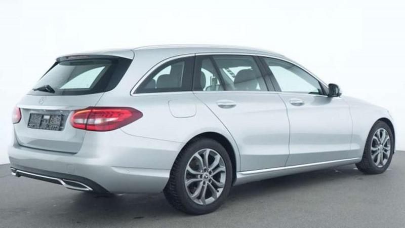 Gebraucht Mercedes C200 Avantgarde 136 PS (100 kW) 2017 Grau Kombi