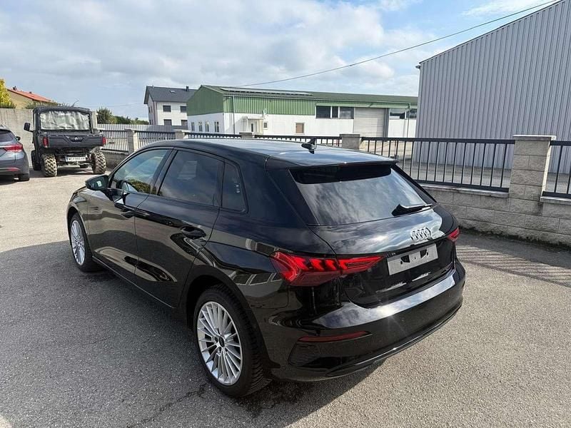 Gebraucht Audi A3 Advanced 110 PS (80 kW) 2024 Schwarz Kleinwagen