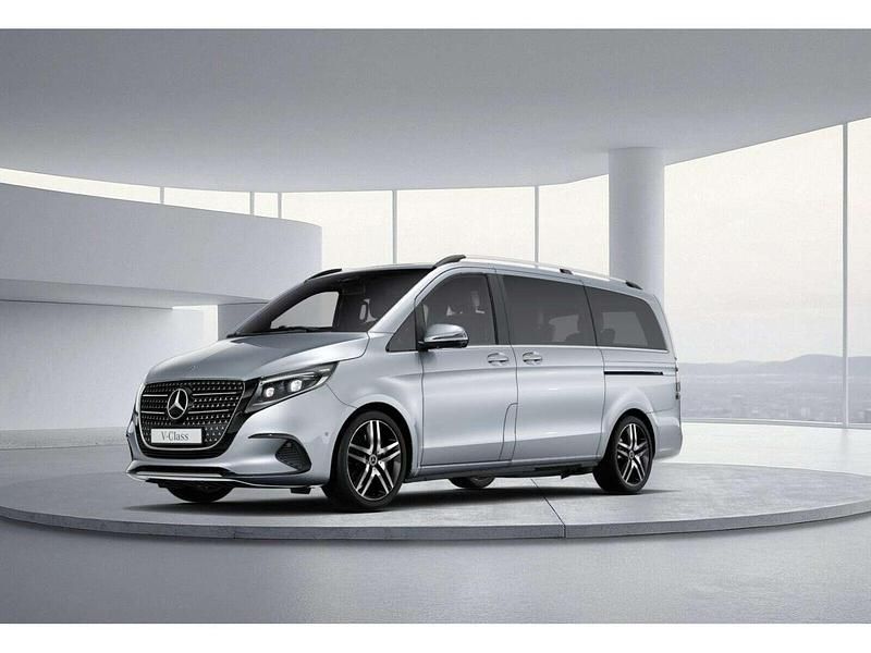 Gebraucht Mercedes V300 Avantgarde 237 PS (174 kW) 2025 Hightechsilber metal Van / Kleinbus