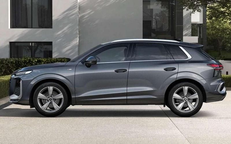 Neu Audi Q3 S-Line 265 PS (194 kW) 2025 Grau SUV