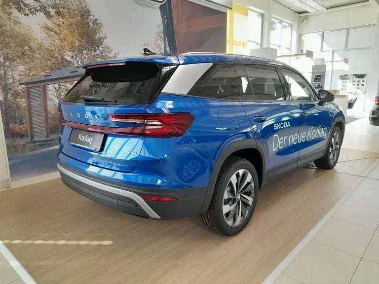 Gebraucht Skoda Kodiaq Selection 193 PS (141 kW) 2024 Mittelblau  metallic SUV