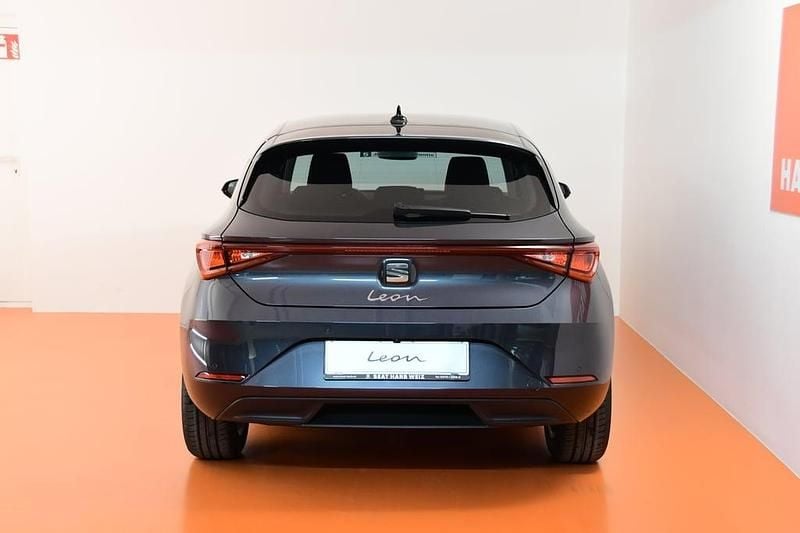 Neu Seat Leon Style 116 PS (85 kW) 2026 Dunkelgrau  metallicperleffekt Limousine