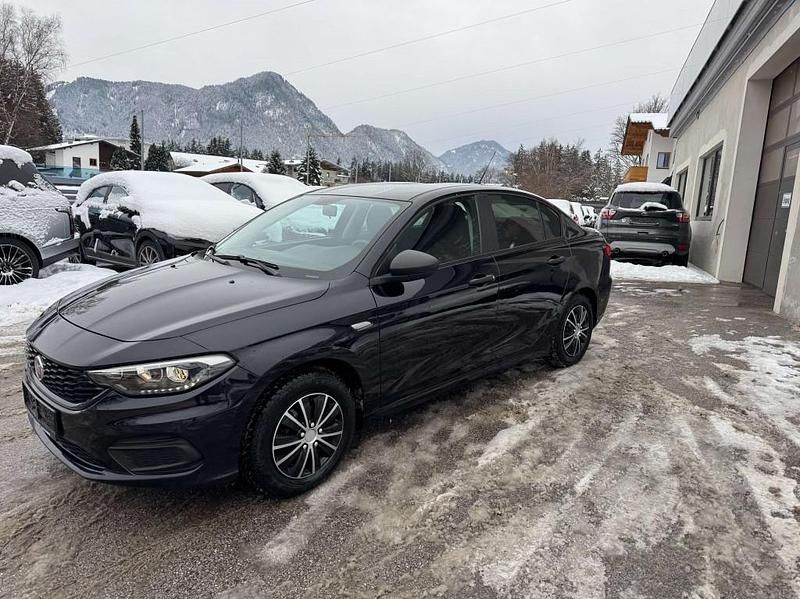 Gebraucht Fiat Tipo Street 95 PS (69 kW) 2019 Schwarz Limousine