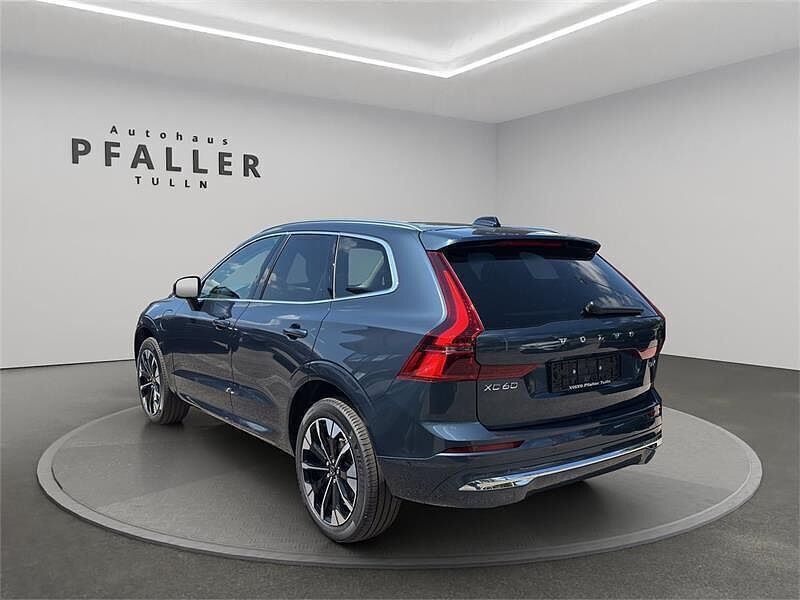 Gebraucht Volvo XC60 252 PS (185 kW) 2025 Blau SUV