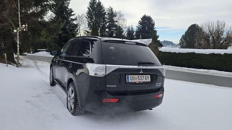 Gebraucht Mitsubishi Outlander Instyle 121 PS (88 kW) 2014 SUV