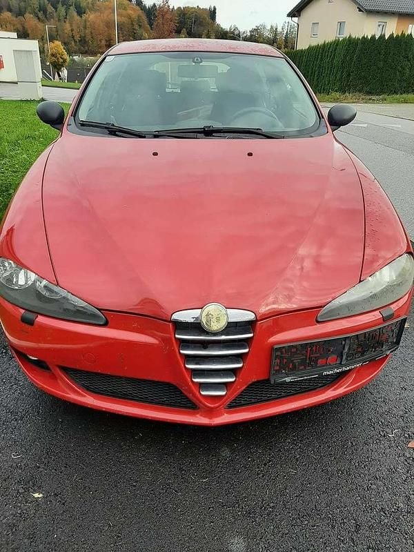 Rot Gebraucht 2005 Alfa Romeo 147 Distinctive Kleinwagen | € 750 - Bild 1/4