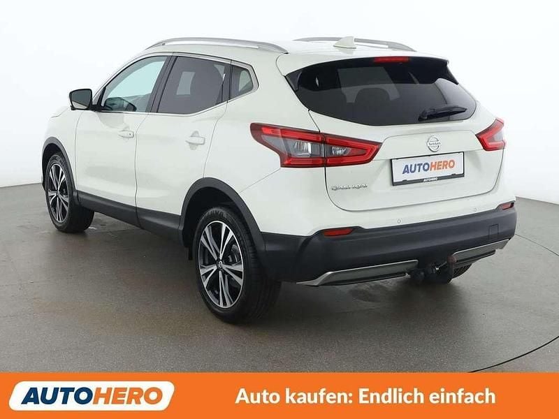 Gebraucht Nissan Qashqai N-Connecta 116 PS (85 kW) 2019 Weiß SUV
