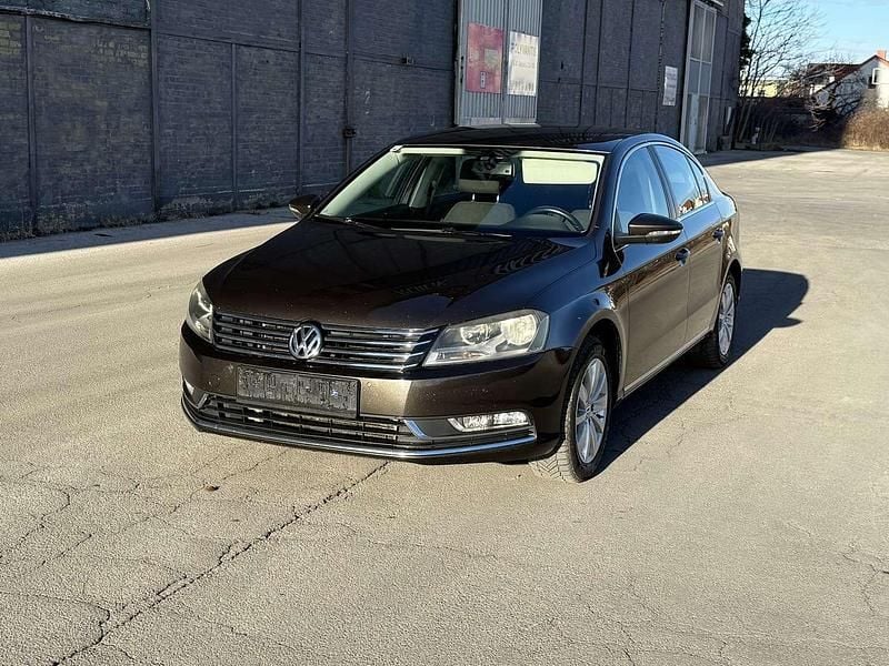 Gebraucht VW Passat Comfortline 105 PS (77 kW) 2013 Limousine