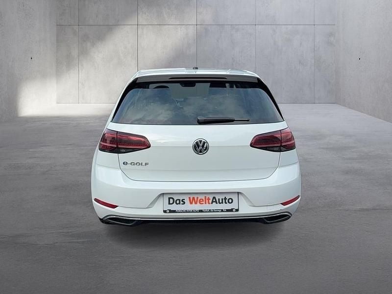 Gebraucht VW e-Golf 100 kW (136 PS) 2018 Weiss  normal Kleinwagen