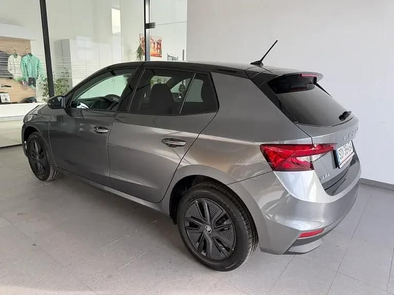 Neu Skoda Fabia Selection 95 PS (69 kW) 2026 Mittelgrau  metallic Kleinwagen