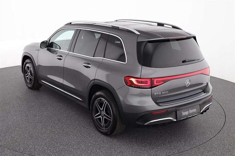 Gebraucht Mercedes EQB300 AMG line 167 kW (228 PS) 2022 Mountaingrau SUV
