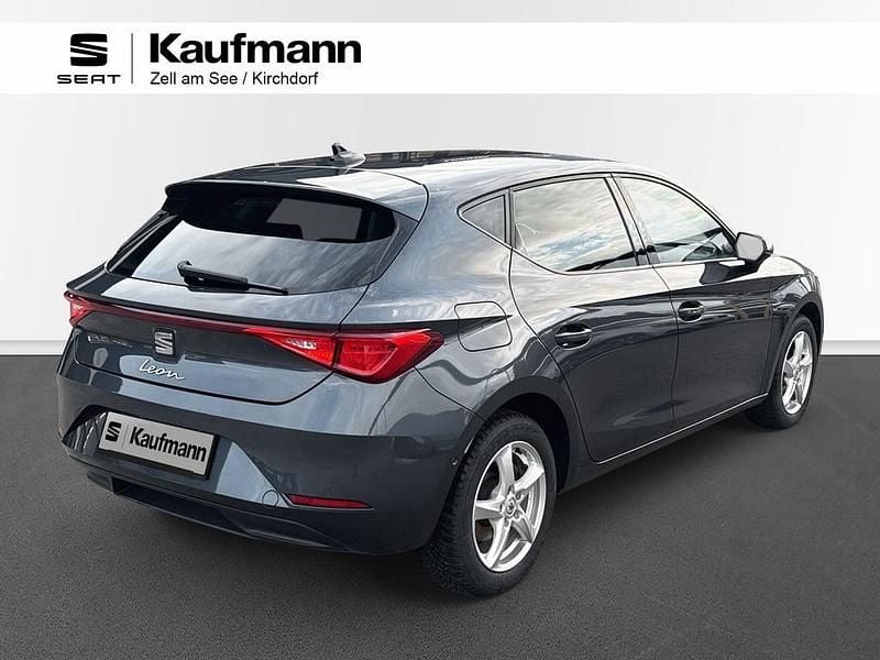 Gebraucht Seat Leon 110 PS (80 kW) 2024 Dunkelgrau  metallicperleffekt Limousine