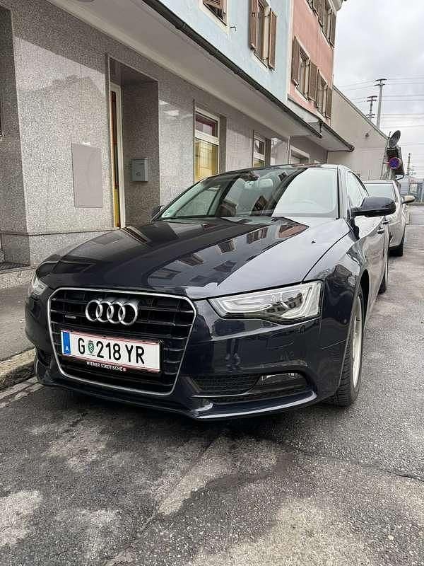 Gebraucht Audi A5 Sportback 177 PS (130 kW) 2013 Blau Kleinwagen