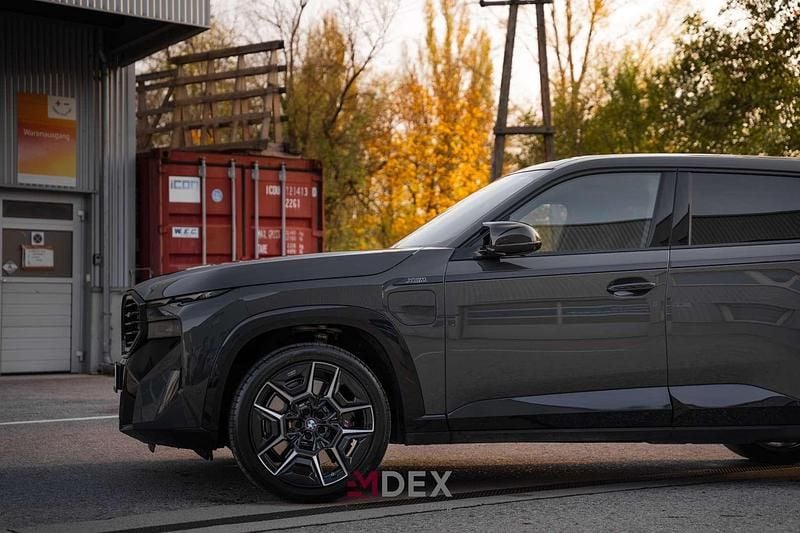 Gebraucht BMW XM Comfort Edition 489 PS (359 kW) 2024 Grau SUV